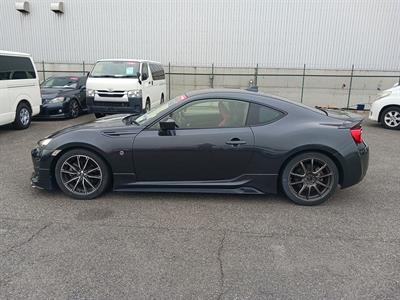 2016 Toyota 86 - Thumbnail