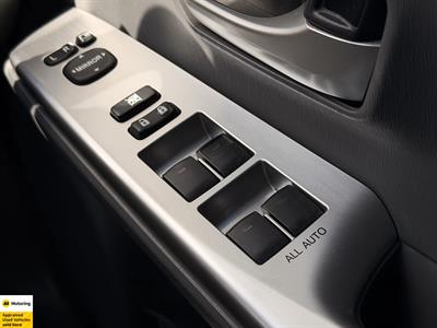 2013 Toyota Prius - Thumbnail