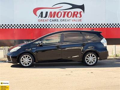 2013 Toyota Prius - Thumbnail