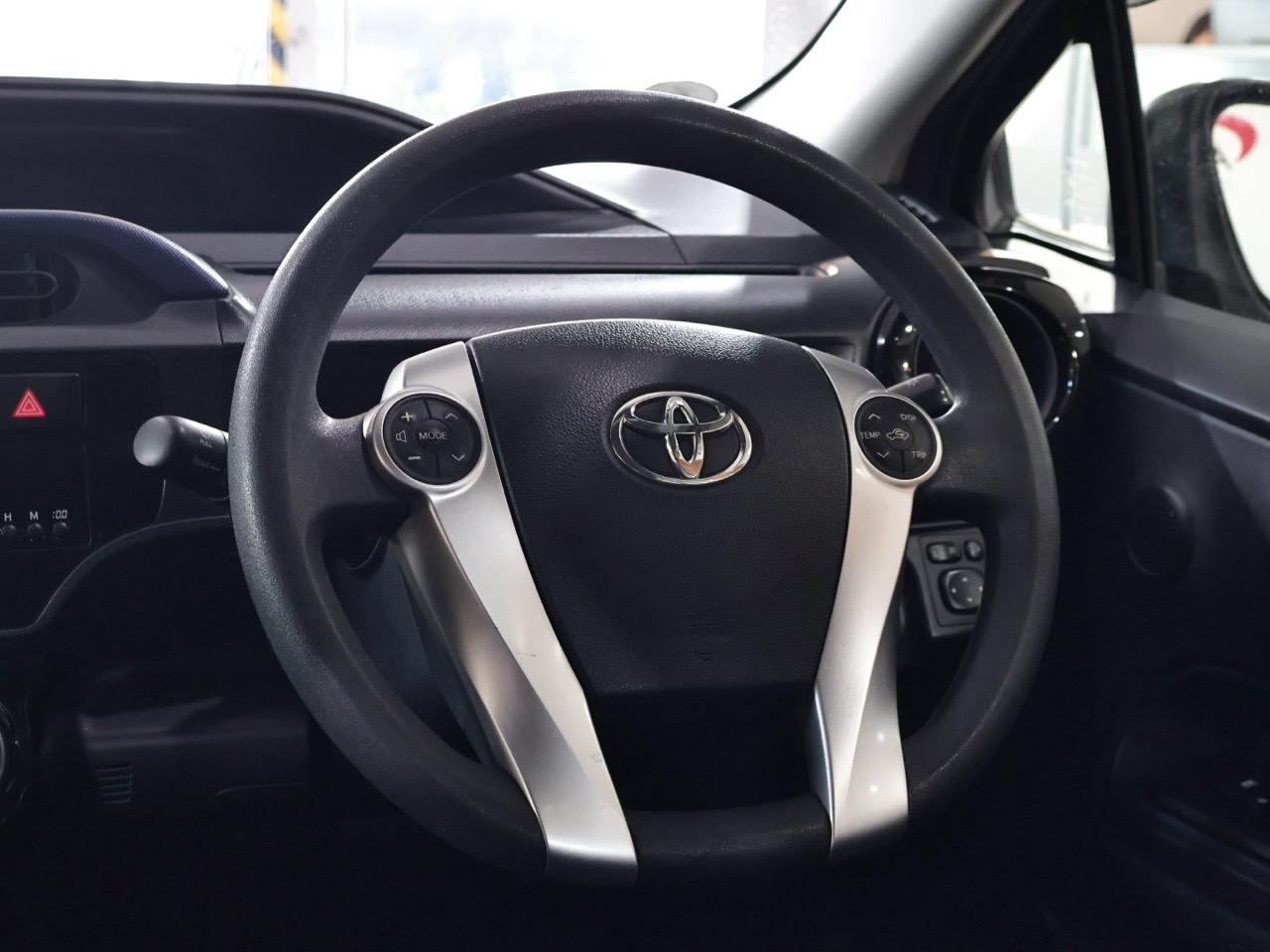 2015 Toyota Aqua