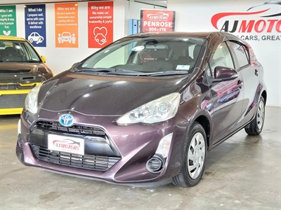 2015 Toyota Aqua - Thumbnail