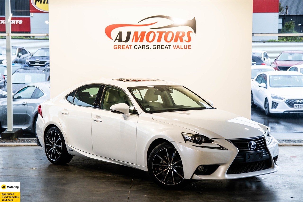 2014 Lexus IS 4D