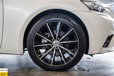 2014 Lexus IS 4D - Thumbnail