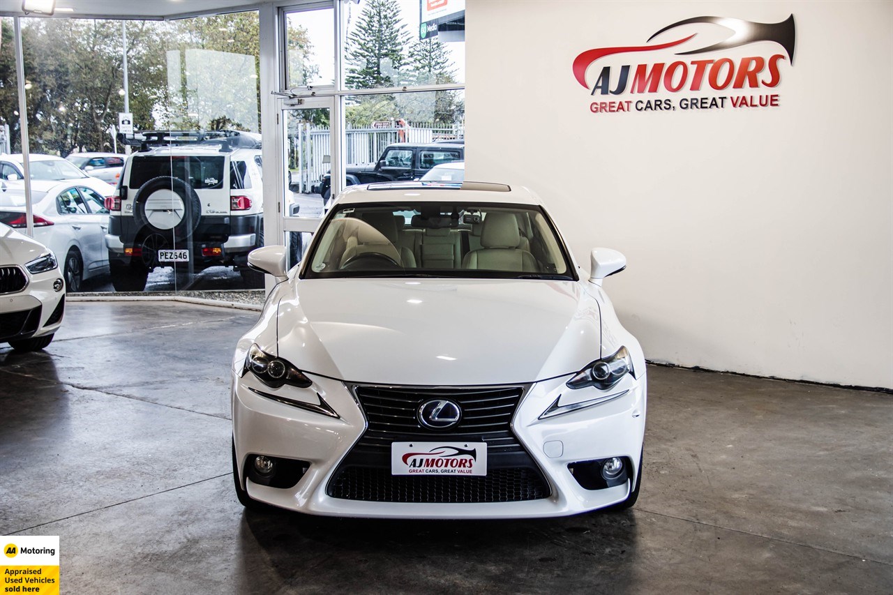 2014 Lexus IS 4D