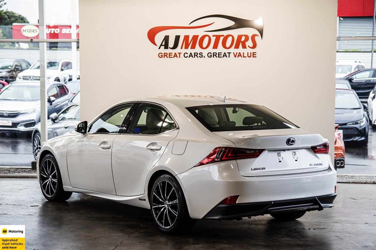 2014 Lexus IS 4D