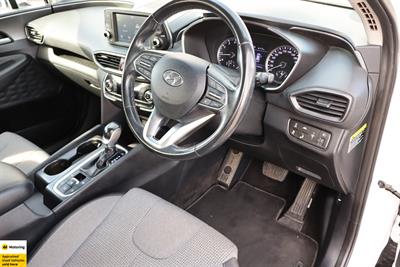 2019 Hyundai Santa Fe - Thumbnail