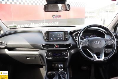 2019 Hyundai Santa Fe - Thumbnail
