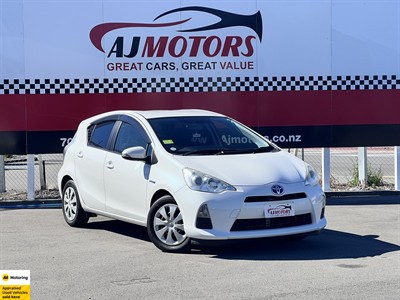 2013 Toyota Aqua - Thumbnail