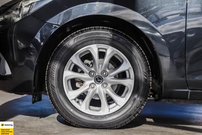 2014 Mazda Demio - Thumbnail