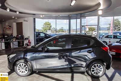 2014 Mazda Demio - Thumbnail