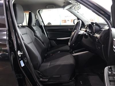 2017 Suzuki Swift - Thumbnail