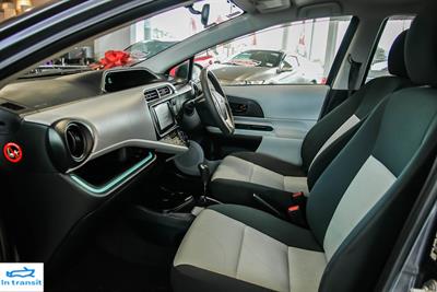 2012 Toyota Aqua - Thumbnail