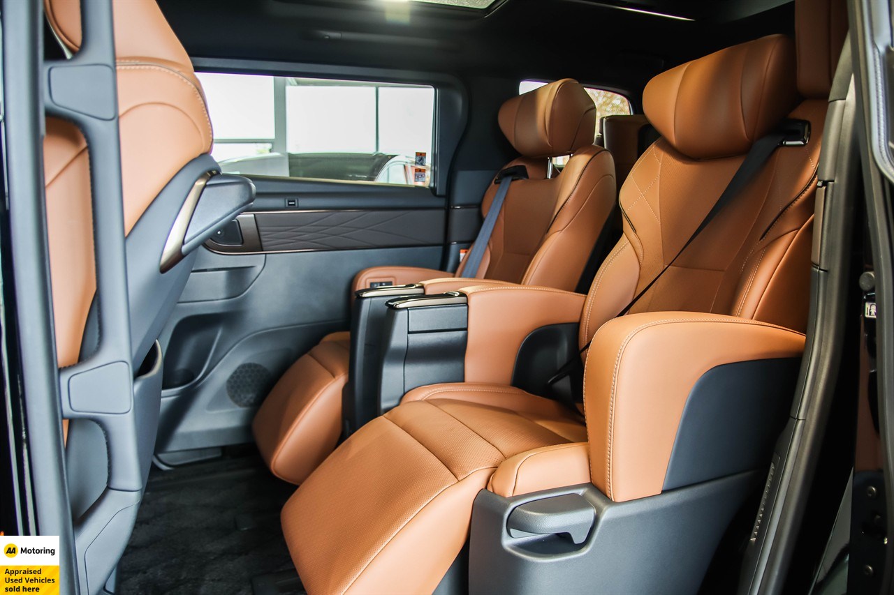 2025 Toyota Vellfire