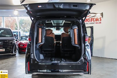 2025 Toyota Vellfire - Thumbnail