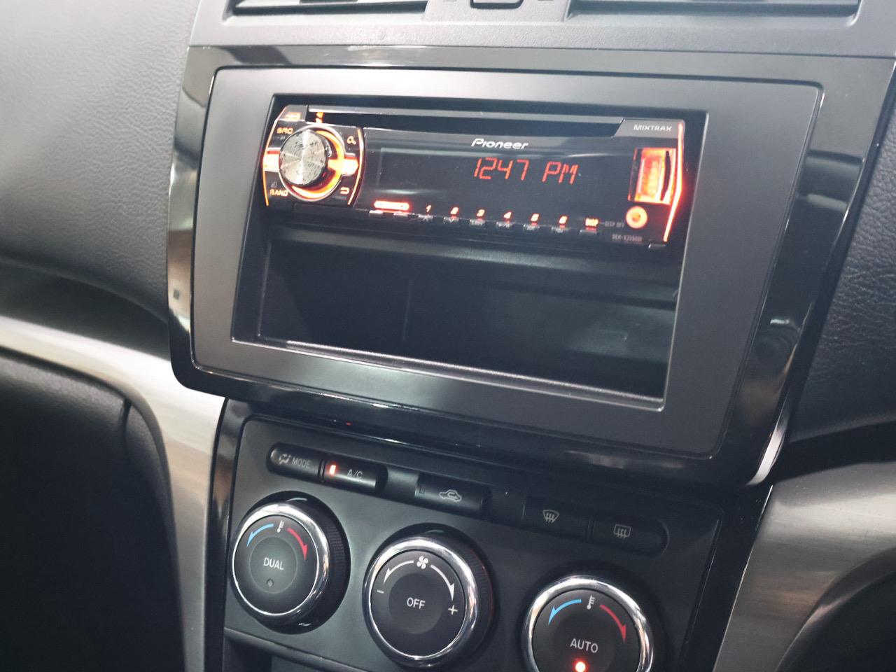 2010 Mazda Atenza