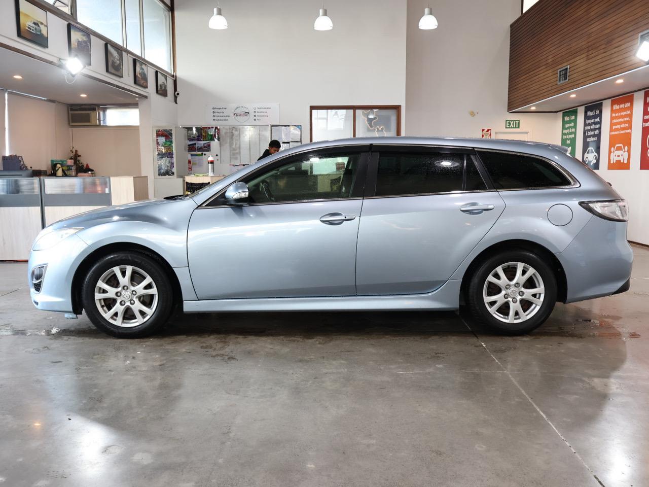 2010 Mazda Atenza