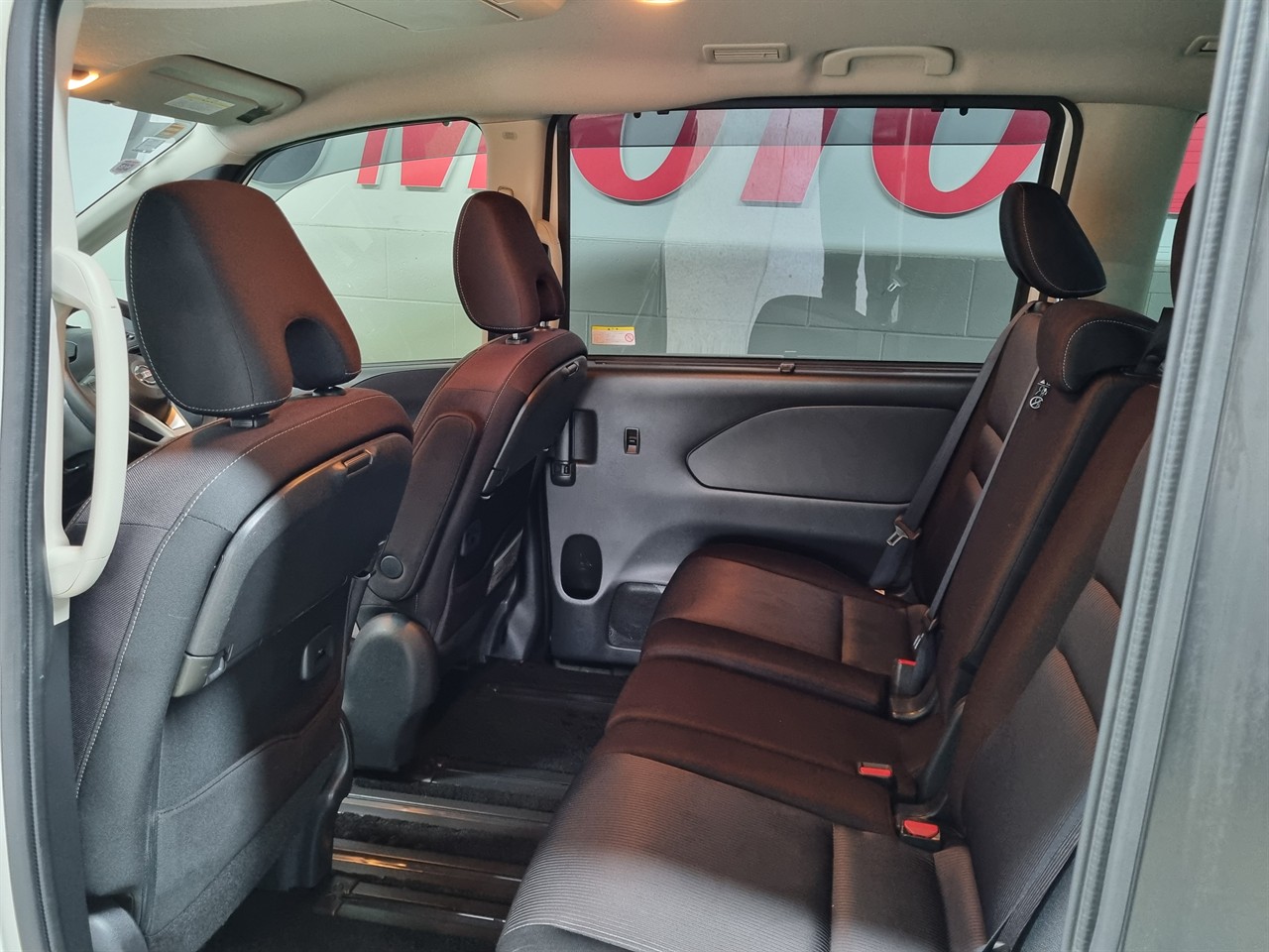 2017 Nissan Serena