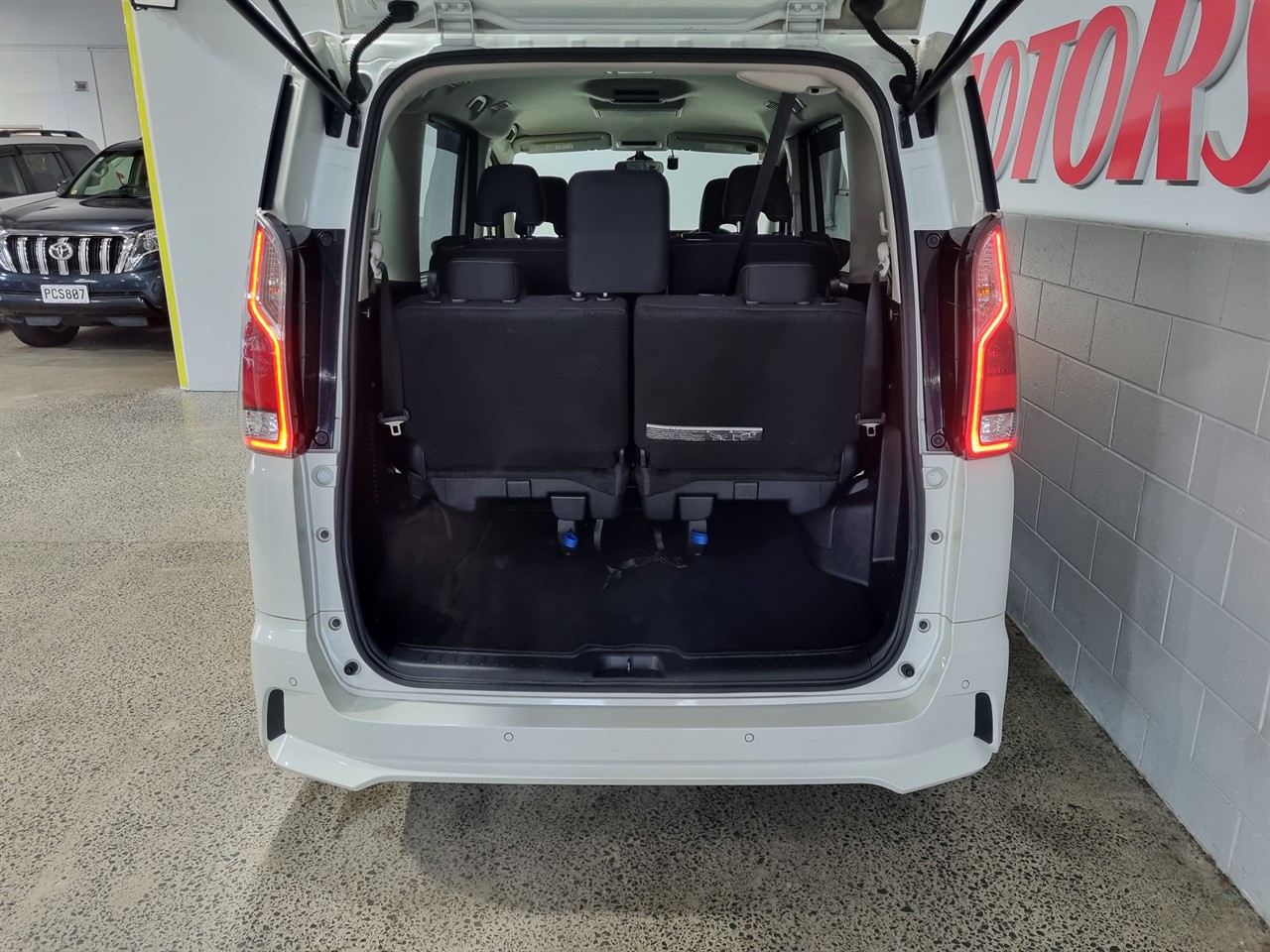 2017 Nissan Serena