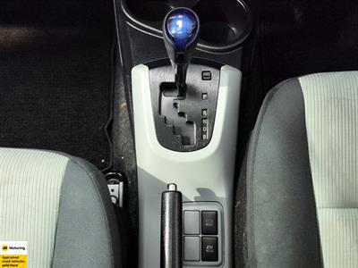 2013 Toyota Aqua - Thumbnail