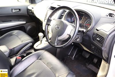 2012 Nissan XTRAIL - Thumbnail