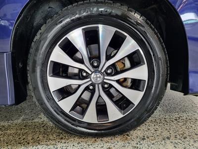 2016 Nissan Serena - Thumbnail