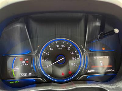 2014 Honda Grace - Thumbnail