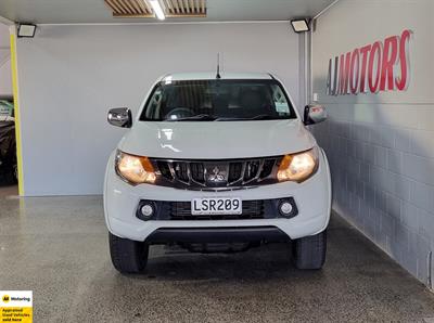 2018 Mitsubishi Triton - Thumbnail