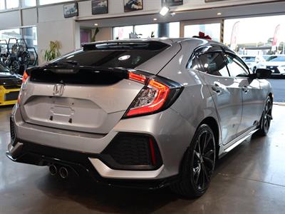 2017 Honda Civic - Thumbnail