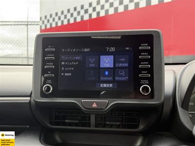 2021 Toyota Yaris - Thumbnail