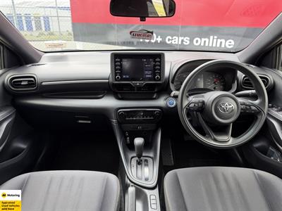 2021 Toyota Yaris - Thumbnail