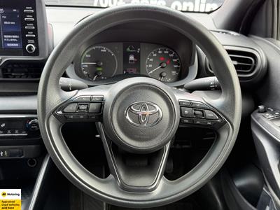 2021 Toyota Yaris - Thumbnail