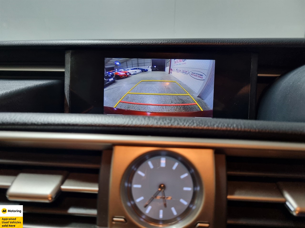 2013 Lexus IS 300h