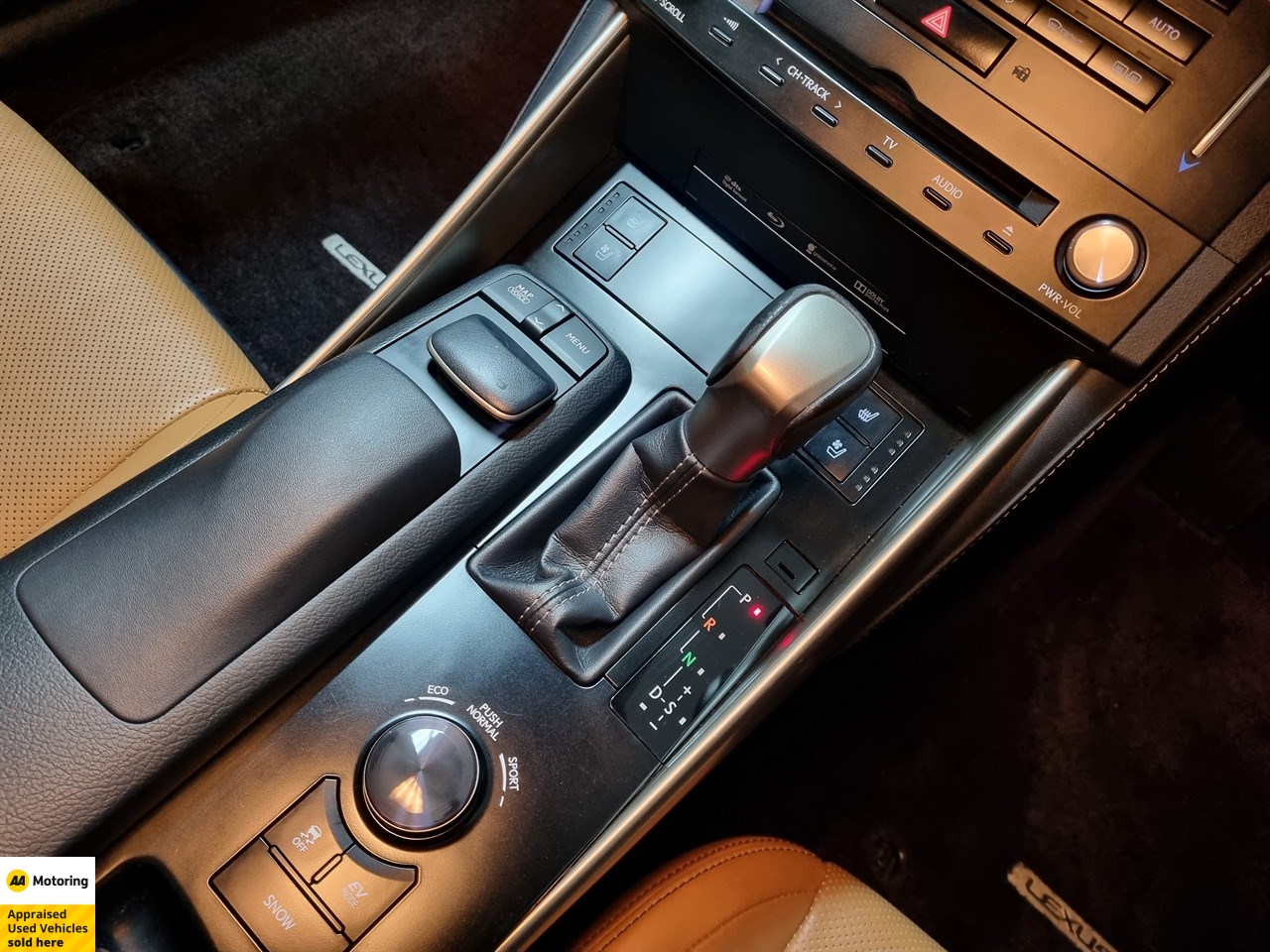 2013 Lexus IS 300h