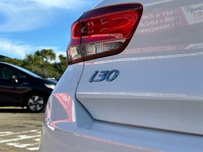 2022 Hyundai i30 - Thumbnail