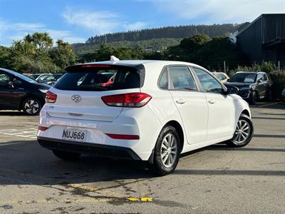 2022 Hyundai i30 - Thumbnail