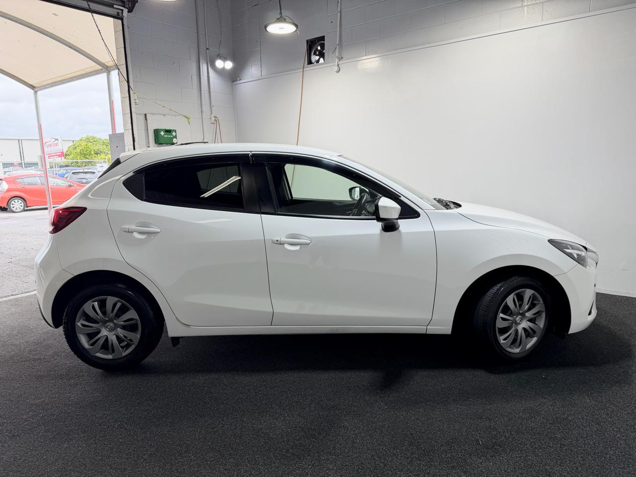 2016 Mazda Demio