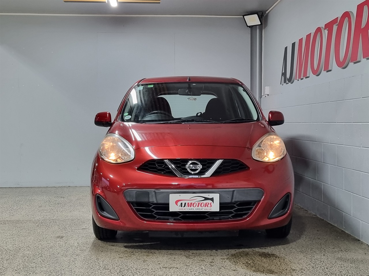 2016 Nissan March