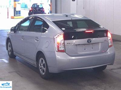 2013 Toyota Prius - Thumbnail