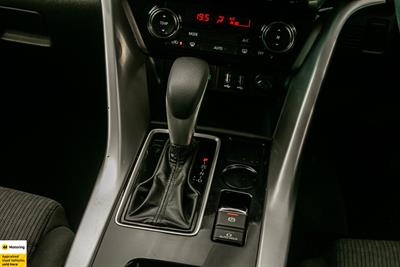 2022 Mitsubishi Eclipse Cross - Thumbnail