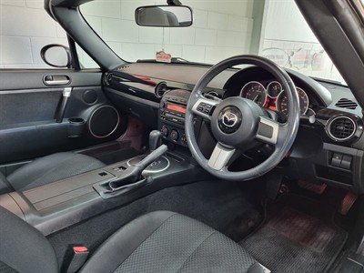 2005 Mazda Roadster - Thumbnail