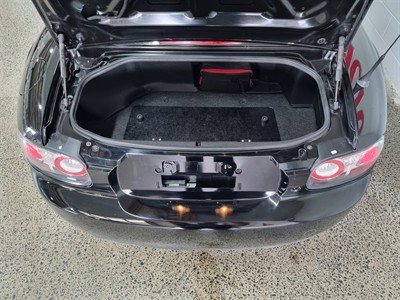 2005 Mazda Roadster - Thumbnail