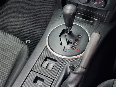 2005 Mazda Roadster - Thumbnail