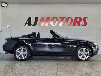 2005 Mazda Roadster - Thumbnail