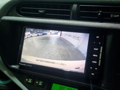 2012 Toyota Aqua - Thumbnail