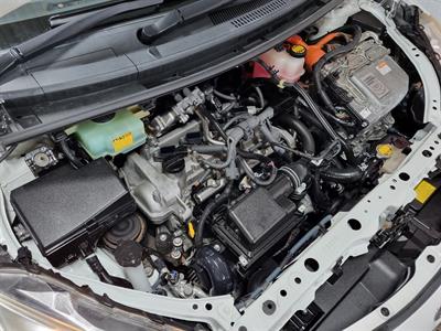 2012 Toyota Aqua - Thumbnail