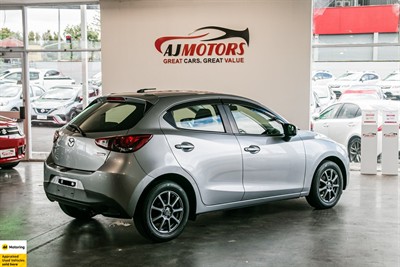 2014 Mazda Demio - Thumbnail