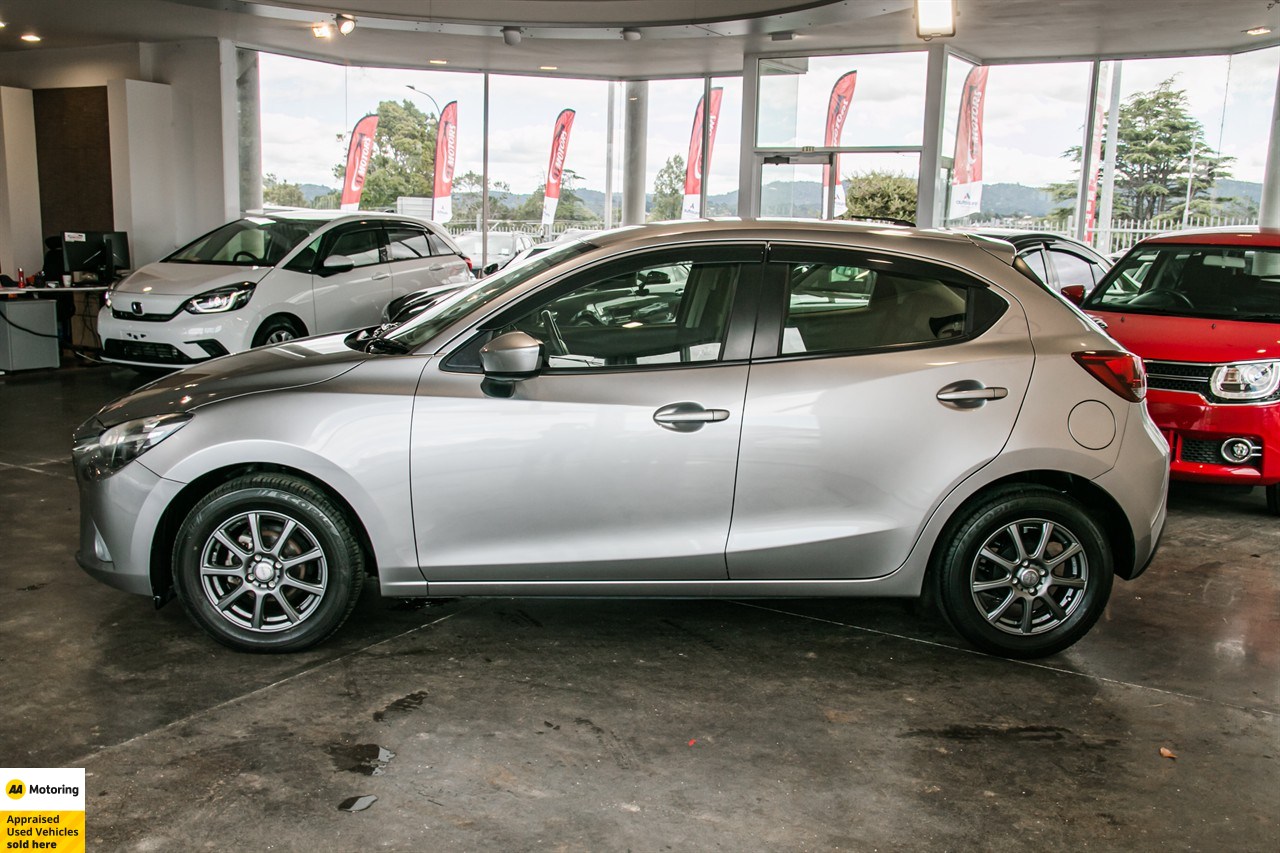 2014 Mazda Demio