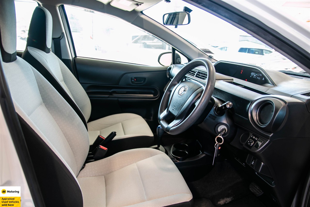 2015 Toyota Aqua