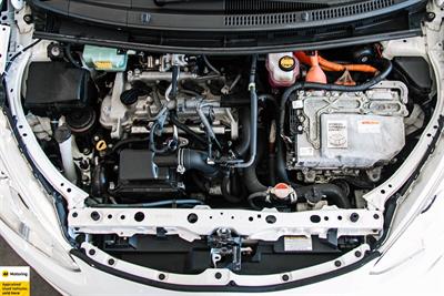 2015 Toyota Aqua - Thumbnail