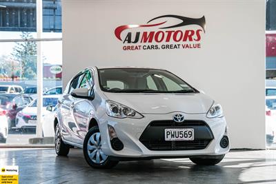 2015 Toyota Aqua - Thumbnail